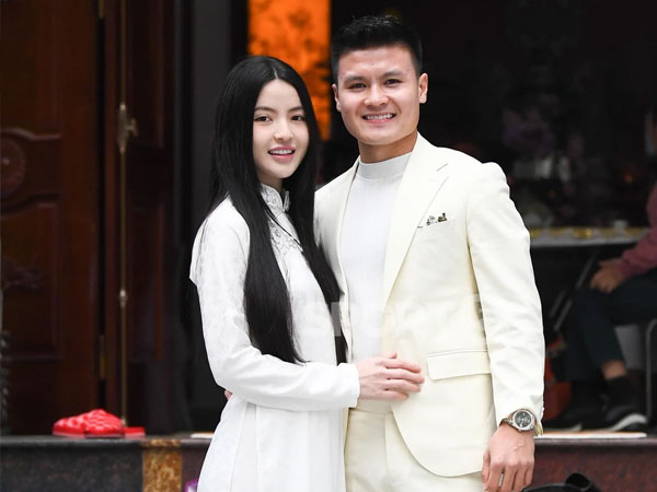 Quang Hải - Chu Thanh Huyền được người chị thân thiết chúc 'năm rồng đón thêm em bé', dân mạng nghi vấn cặp đôi có tin vui?