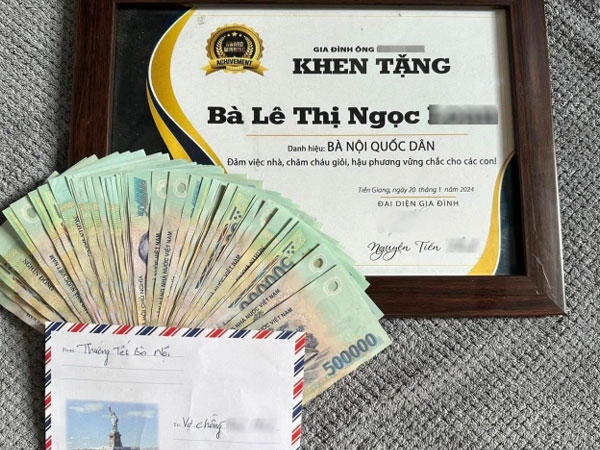 Nàng dâu 'chơi lớn' thưởng Tết cho mẹ chồng kèm bằng khen nhưng ai cũng thấy có điều không ổn