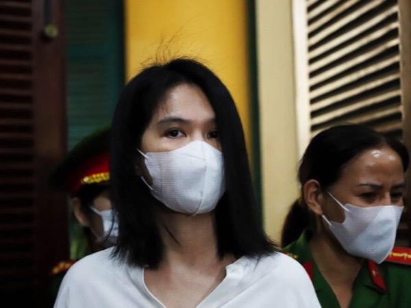 Ngọc Trinh bị đề nghị 6 - 9 tháng tù, tạo cơ hội cho bị cáo sửa sai