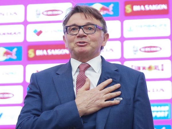 Ông Troussier liệu còn lạc quan mơ World Cup?