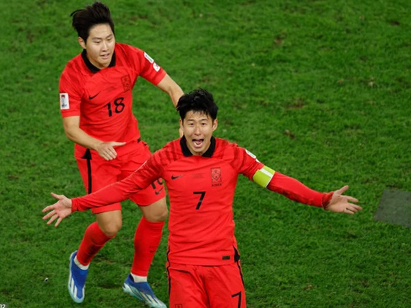 Son Heung-min 2 lần tạo ra điều kỳ diệu, Hàn Quốc ngược dòng hạ Australia theo kịch bản đậm chất "drama"