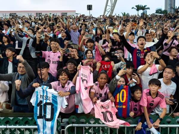 Messi khiến NHM Hồng Kông (Trung Quốc) bức xúc