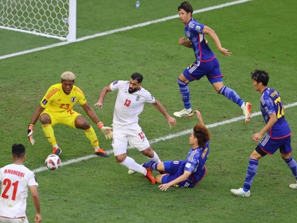 Nhật Bản bị loại ở Asian Cup, HLV Hajime Moriyasu nói gì?