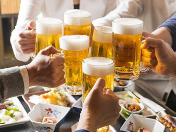 Dịp Tết, uống rượu bia thế nào để ít gây hại nhất cho cơ thể?