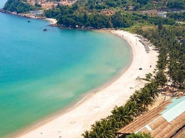Kinh Nghiệm Khám Phá Bãi Biển Tiên Sa: Vẻ Đẹp Hoang Sơ, Thơ Mộng