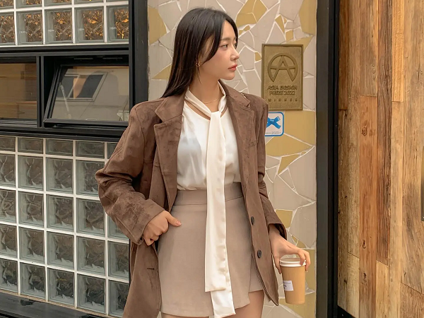Tham khảo 10 cách diện blazer với váy để Tết gặp ai cũng được khen mặc đẹp