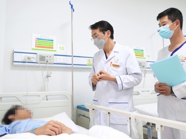 Giám đốc 43 tuổi đã khổ sở vì 'trên bảo dưới không nghe'