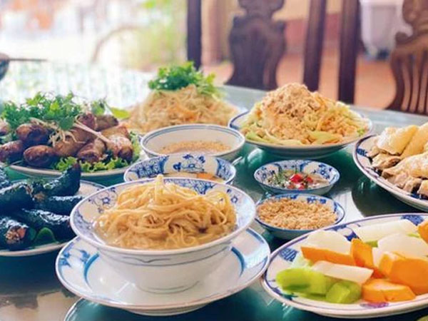 Một món canh 'xả xui' cuối năm: Dùng để dâng lên vua chúa, ngày nay 150 nghìn đồng/bát
