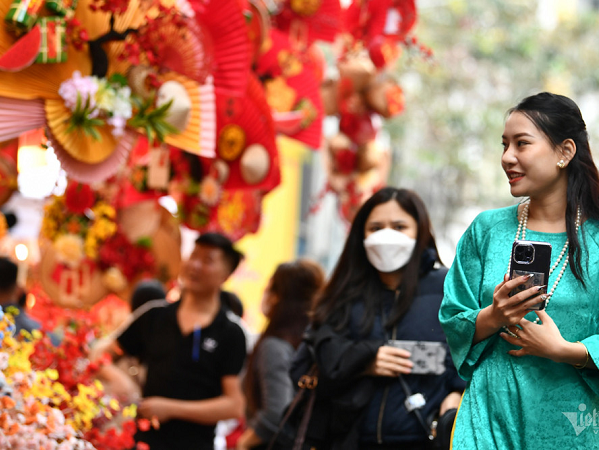 Thời tiết Hà Nội 3 ngày tới: Sau 2 ngày rét nhất, mùng 1 Tết nắng ấm