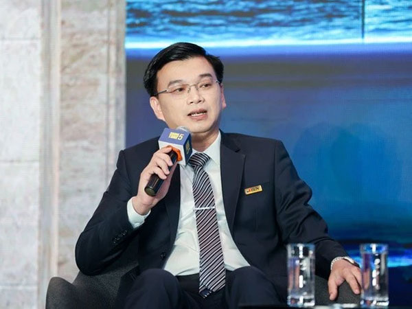 Shark Hùng Anh thưởng Tết: Không tặng nhân viên xe SH nữa, họ đi xe hơi hết rồi!