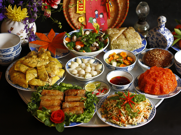 6 thói quen ăn uống thường gặp ngày Tết dễ gây hại cho cơ thể