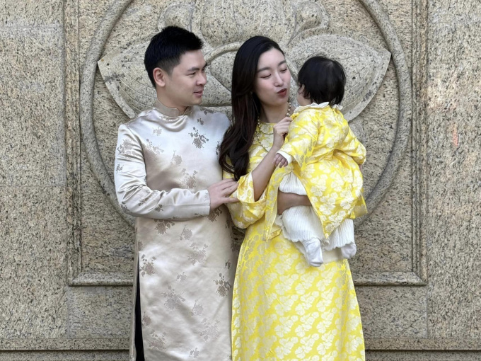 Đỗ Mỹ Linh lần đầu công khai ảnh con gái, diện mạo ái nữ chủ tịch thế nào mà khiến dân tình thích thú?
