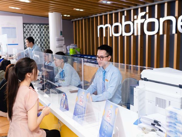 Nhà mạng Việt mở rộng vùng phủ 5G, lao vào 'cuộc chiến' xuyên biên giới