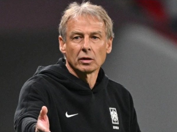 Các quan chức Hàn Quốc đề nghị sa thải HLV Klinsmann
