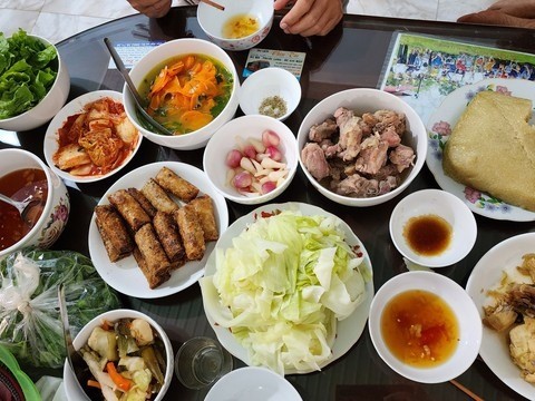 Bác sĩ Trương Hữu Khanh: Đầy bụng, khó tiêu, táo bón, cảm cúm dịp Tết - phải làm sao?