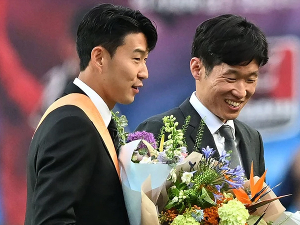 Báo Hàn Quốc tiết lộ 4 câu chuyện về Son Heung-min sau scandal 'ẩu đả': Hành động với Park Ji-sung gây bất ngờ