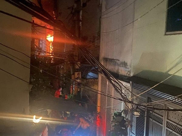 Cháy ba căn nhà ở Sài Gòn, 4 người chết