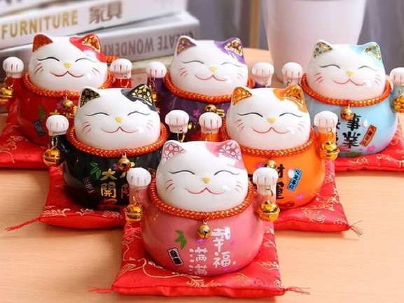 Tuyệt đối không đặt mèo Thần Tài ở hướng và vị trí này kẻo hao tài tốn của, đặt trên ô tô rất tốt