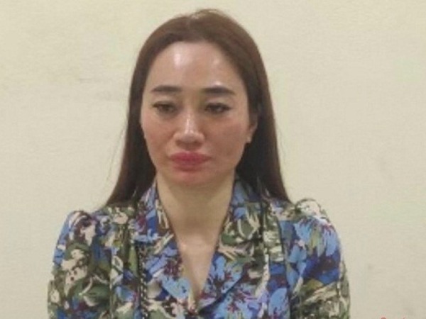 Muôn kiểu lừa tiền, thầy bói phải 'đổi vận' ngồi tù