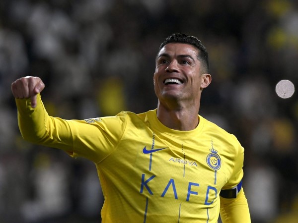 Ronaldo ghi bàn, Al Nassr thắng kịch tính trước Al Fateh