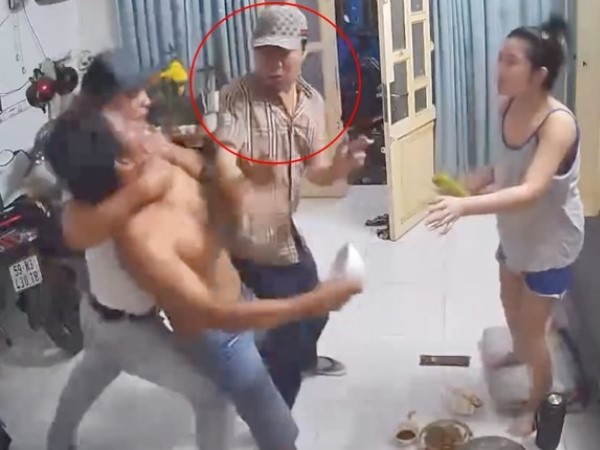 Nghi vấn nhóm người lạ xông vào đánh chủ nhà tới tấp vì nợ tiền cờ bạc