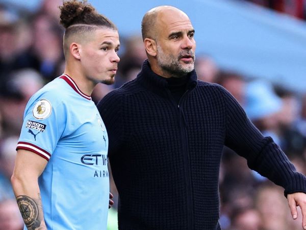Pep Guardiola công khai xin lỗi học trò vì chê... quá béo