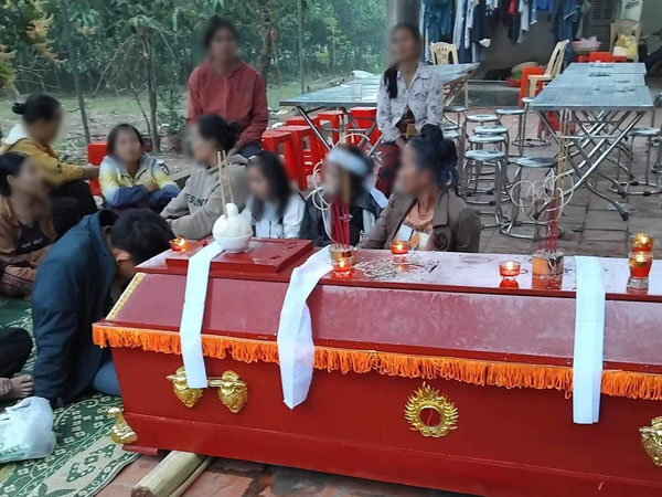 Tang lễ đẫm nước mắt tiễn đưa cô gái 21 tuổi bị sát hại, người nhà kêu gọi quyên góp lo hậu sự