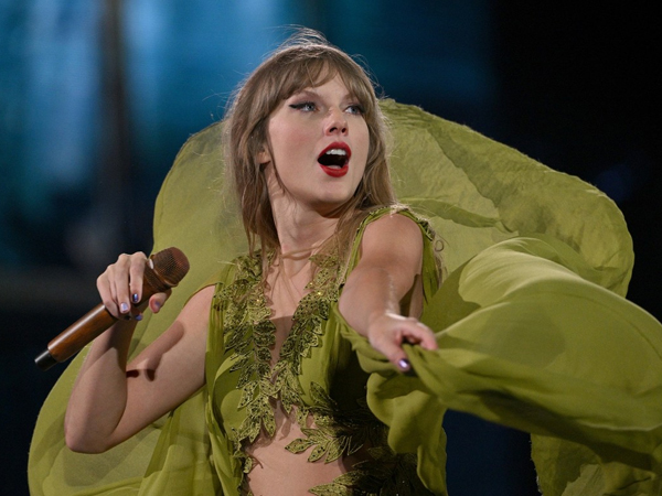 Các quốc gia 'tranh giành' Taylor Swift: 'Vua Midas' làng nhạc giúp cả 1 thành phố thu về 16.000 tỷ, 90% khách sạn cháy phòng