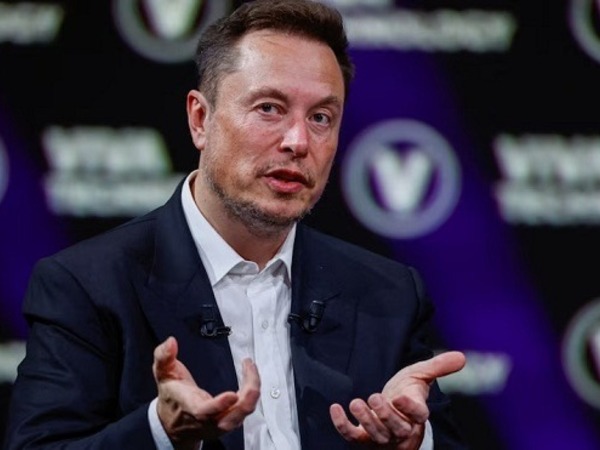 Tỷ phú Elon Musk: Xung đột Ukraine càng kéo dài, Nga càng mạnh