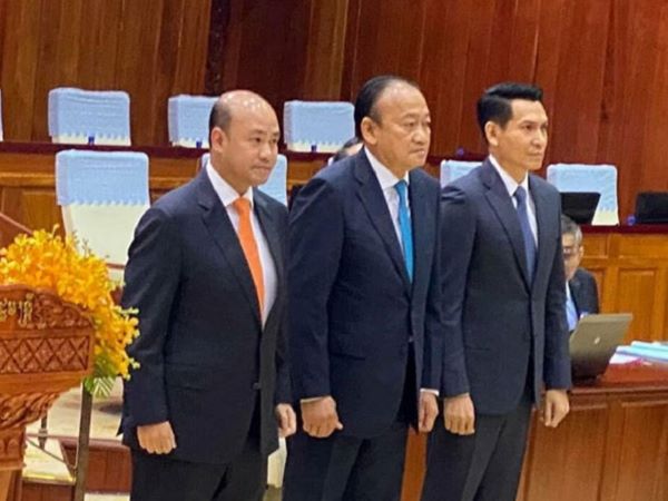 Con trai út ông Hun Sen được bầu làm phó thủ tướng Campuchia