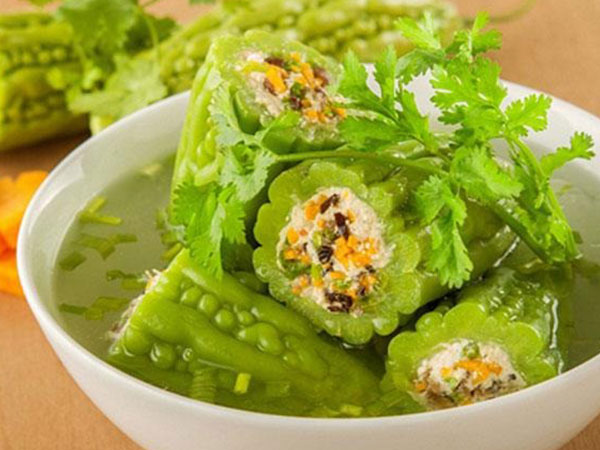 Vì sao nên ăn nhiều mướp đắng sau Tết?