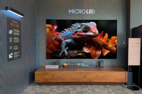 Một người Việt vừa chi 3,5 tỷ mua chiếc TV đắt nhất của Samsung