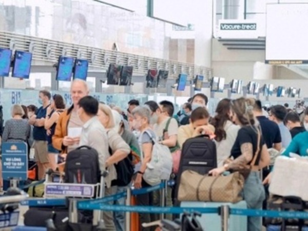 Giá vé cao, khó mua sau Tết, Cục Hàng Không yêu cầu các hãng bay báo cáo