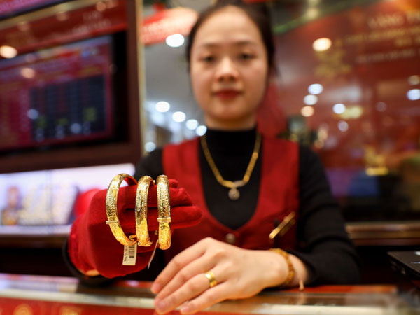 Giá vàng sẽ giảm khi sửa Nghị định 24, nhà đầu tư nên đợi thêm?