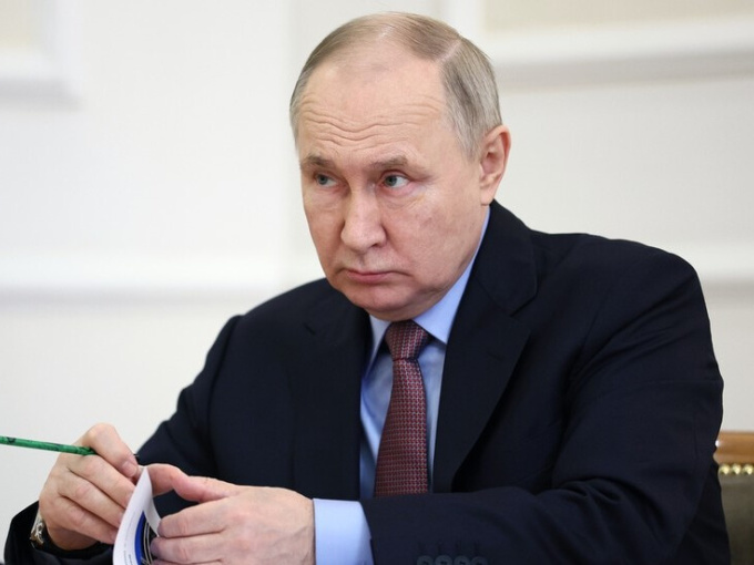 Tổng thống Putin đáp trả bình luận 'gây sốc' của ông Biden