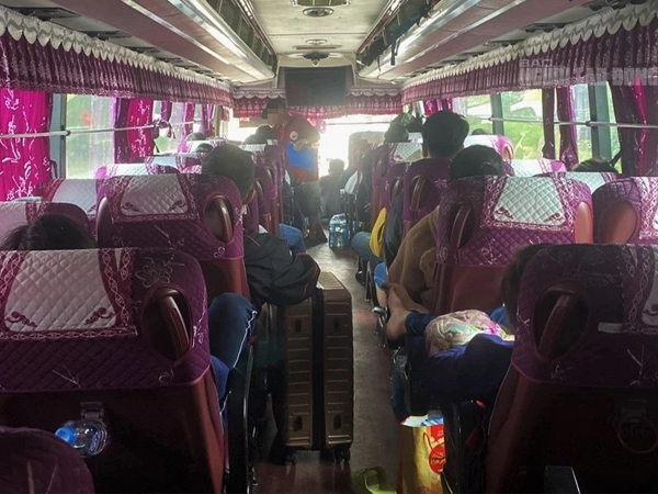 Nhiều hành khách 'tố' bị nhà xe bỏ rơi, cơ quan chức năng vào cuộc