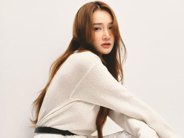 Giữa lùm xùm với Nam Em, Nhã Phương xuất hiện với nhan sắc đỉnh cao cùng lời khẳng định: 'Bản thân luôn yêu và được yêu'