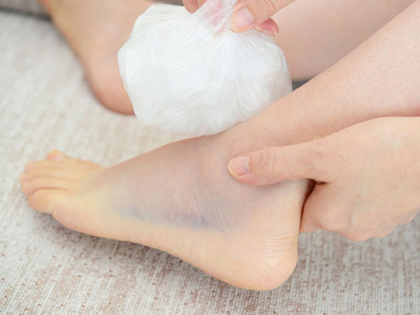 Ngại đi khám, người phụ nữ phải cắt 2 chân vì 'bệnh vặt'