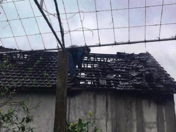 Bắt đối tượng đâm trọng thương 2 mẹ con người yêu cũ rồi phóng hỏa đốt nhà