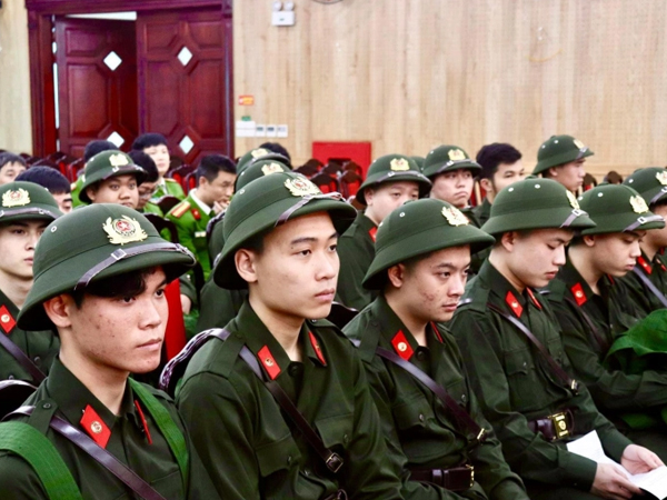 Điều kiện chiến sĩ nghĩa vụ được tuyển thẳng vào Công an nhân dân
