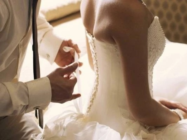 Cô dâu muốn ly hôn ngay lập tức vì yêu cầu khó tin của chú rể trong đêm tân hôn