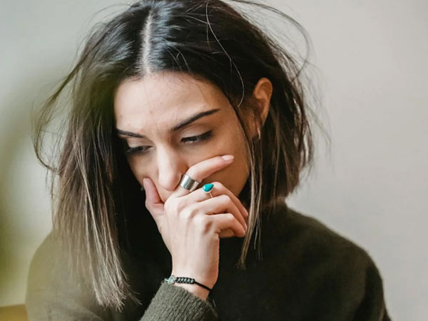 Vừa nói yêu vợ tháng trước, tháng sau chồng đã đòi ly hôn
