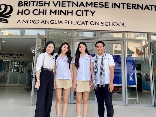Muốn học cùng trường với con Lệ Quyên, Hà Hồ, Đoan Trang... phải bỏ ra cả tỷ đồng/năm, bước vào trường thôi đã mất 25 triệu!