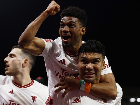 Casemiro 'giải cứu' MU phút 89: Giấc mơ của Erik ten Hag