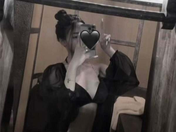 Hot girl Hải Phòng hẹn hò tiền đạo U23 Việt Nam khoe dáng nuột khi diện bikini 'mảnh mai'
