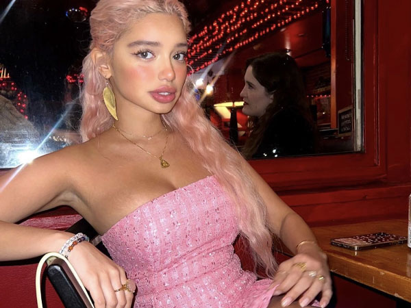 Bạn gái 'nóng bỏng tay' của Jaden Smith: Sắc vóc quyến rũ như nàng tiên cá, style cũng chiến vô cùng