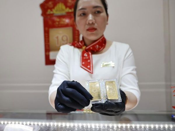 Có trục lợi vì khan vàng?
