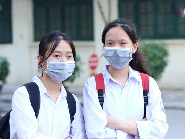 Phụ huynh Hà Nội chi hàng chục triệu đặt cọc suất vào lớp 10 đổi sự yên tâm