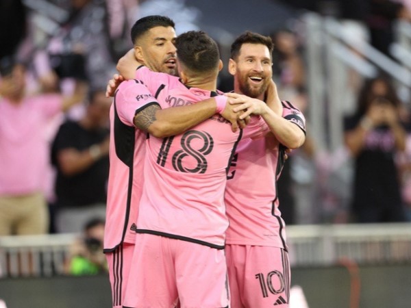 Inter Miami lại thắng, Messi tạo cột mốc mới và vượt Ronaldo