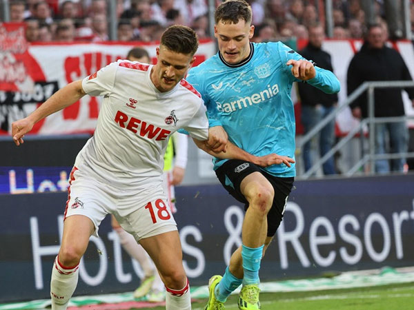 Leverkusen 'cắt đuôi' Bayern Munich, kéo dài kỷ lục